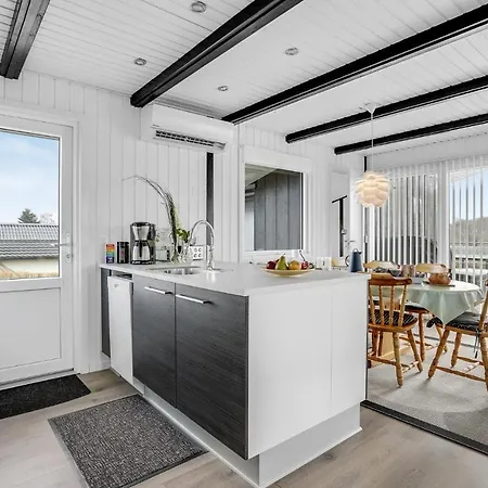 Stunning In With Kitchen Tatil Evi *