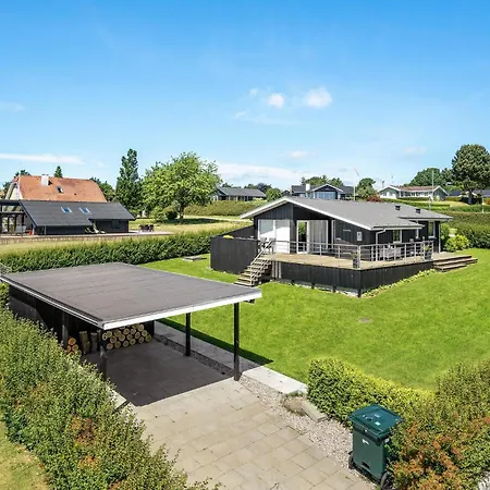 Stunning In With Kitchen