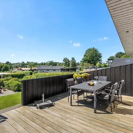 Tatil Evi Stunning In With Kitchen